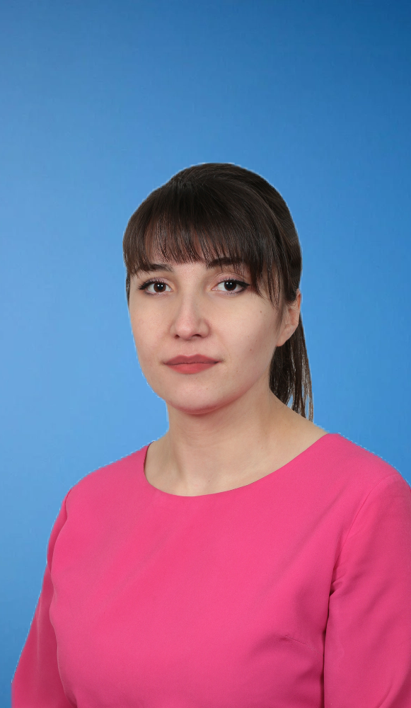 Гаджиева Ашура Курбанмагомедовна учитель начальных классов.